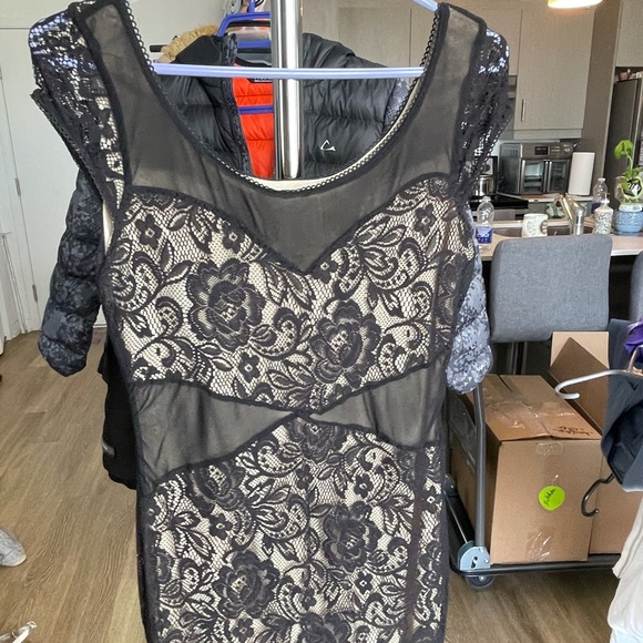 Dress - Picture 1 of 3